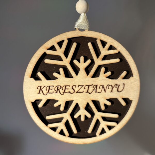 Gravírozott hópehely dísz II (középen)